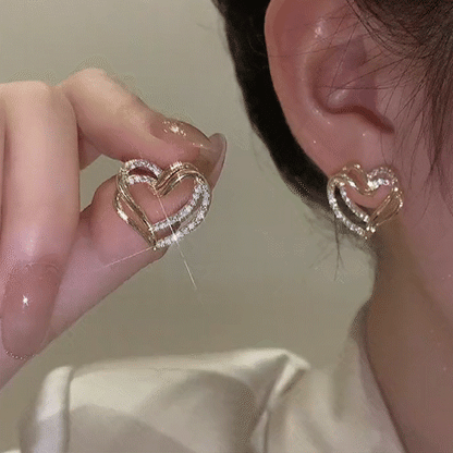 透かした愛のイヤリング
